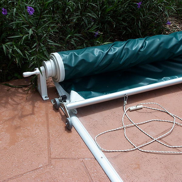 Step-Saver® manual reel cover - Pool and Spa Center at Watertree